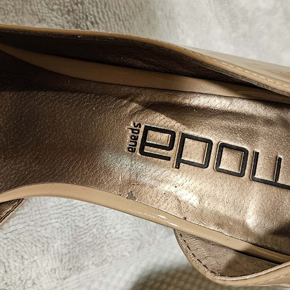 Moda - Picture 2 of 3